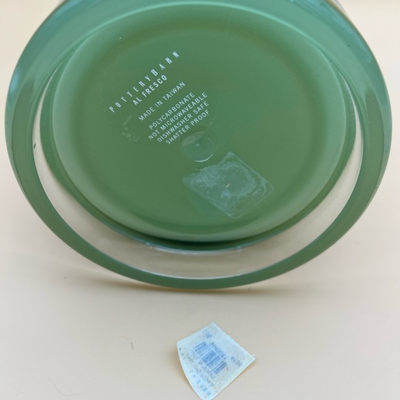 Pottery Barn Alfresco Acrylic Drink Pitcher  Green Vintage 2 Qt NWT Flawed - Picture 5 of 11